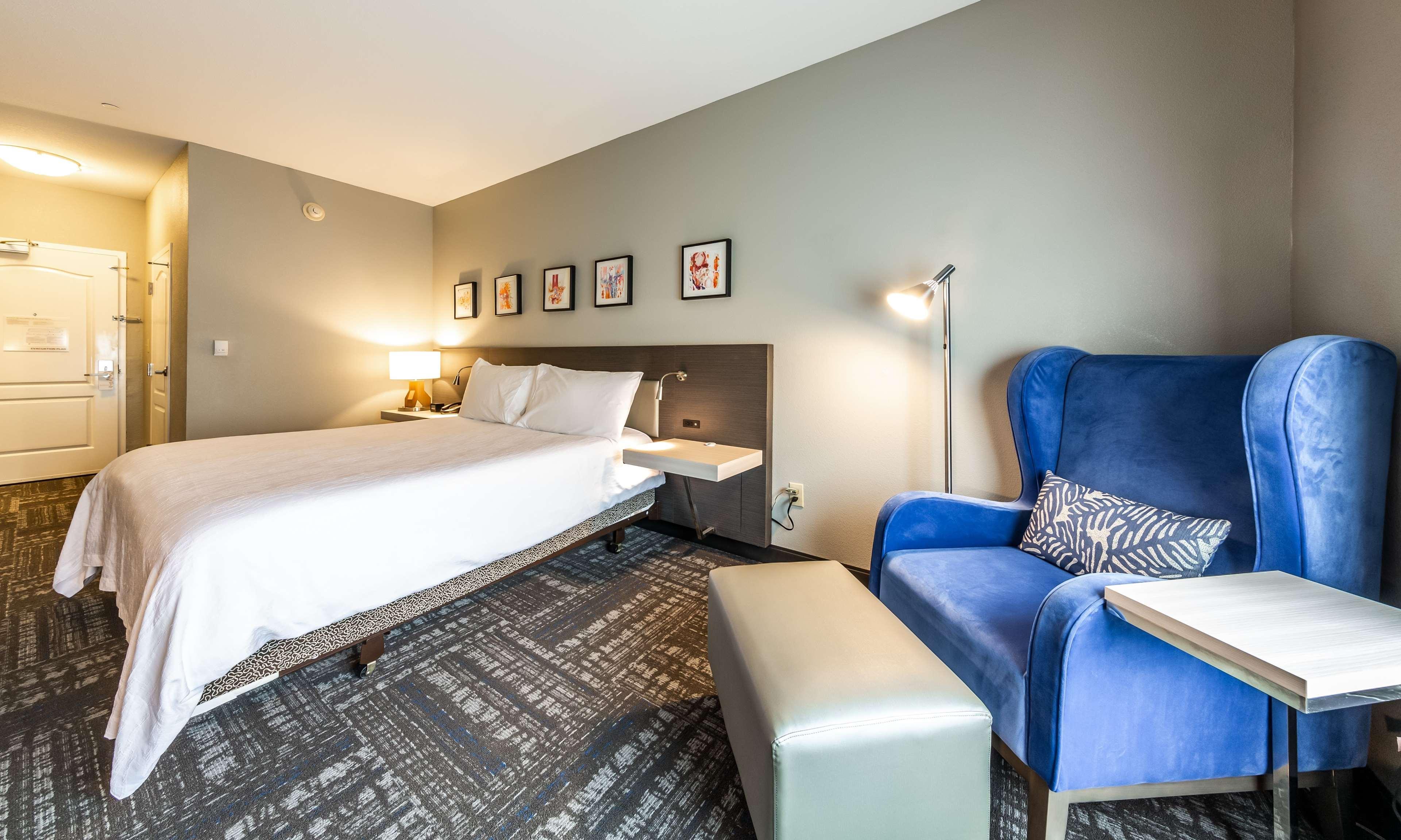 Hilton Garden Inn Бомонт Экстерьер фото
